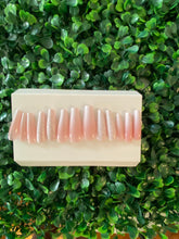 Load image into Gallery viewer, Ombré Elegance